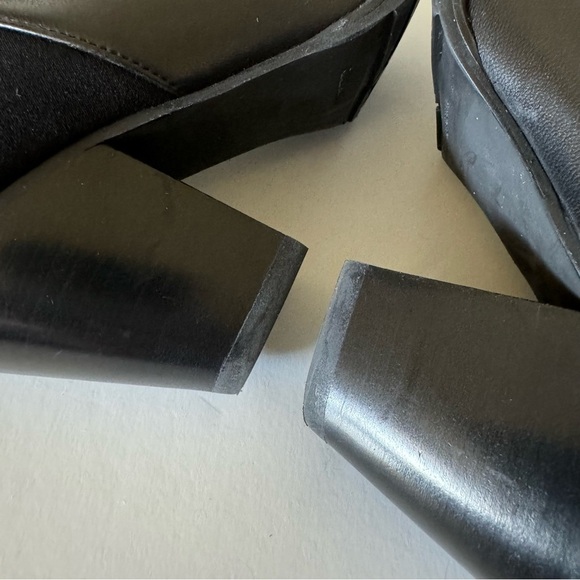 Stuart Weitzman Black Leather Other Half Ankle Boots Size 6M - Picture 10 of 10